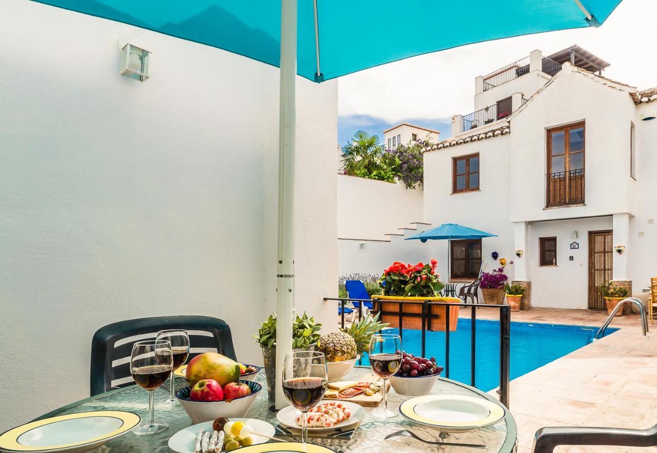Casa Mundo - 16Th Century Traditional White Village House With Pool Pinos del Valle Exterior photo