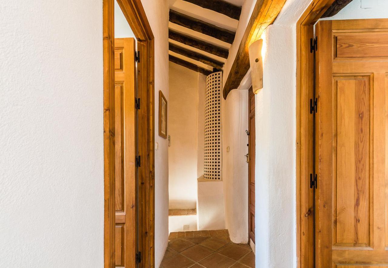 Casa Mundo - 16Th Century Traditional White Village House With Pool Pinos del Valle Exterior photo